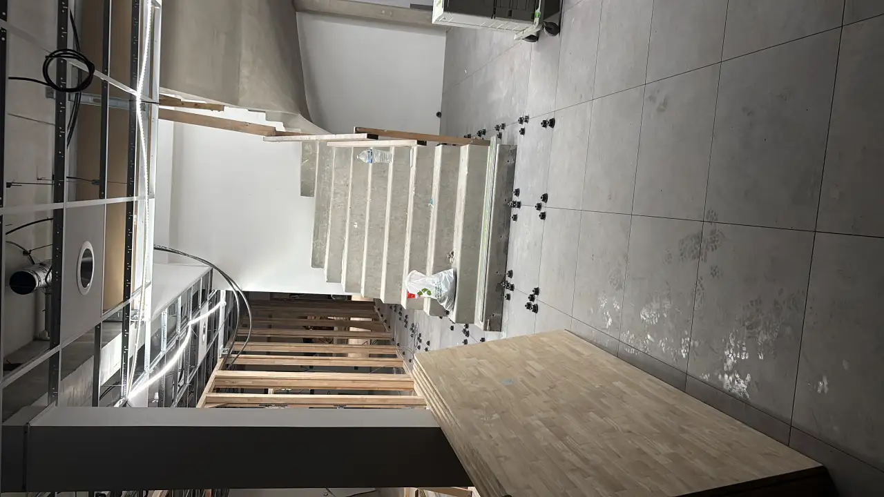 before : Marches escalier