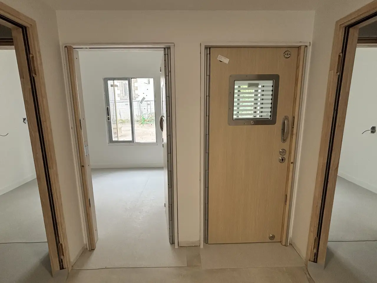 before : Habillage porte
