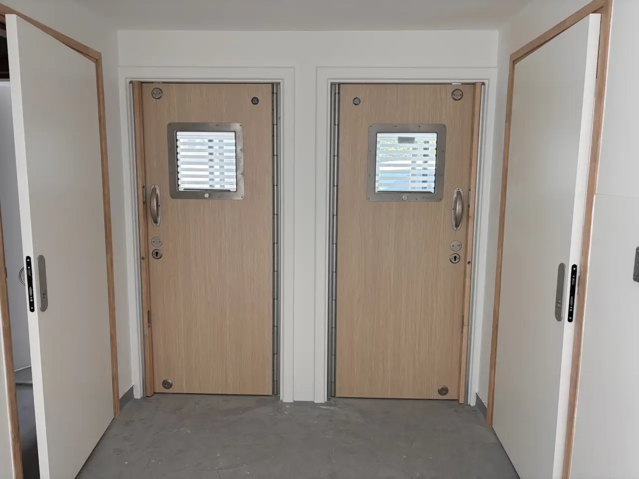 after : Habillage porte